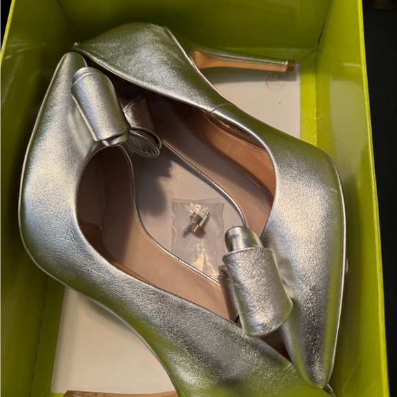 New Ted Baker Metallic Silver Heels with Bows - Picture 7 of 9